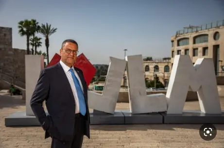 מגדלים בגובה של עד 30 קומות בסך הכול ו-408 דירות