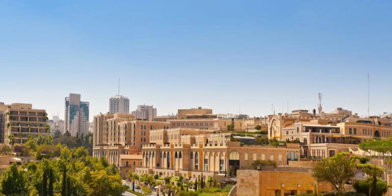 Depositphotos_11501851_L